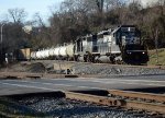 NS yard job E19 approaches the Washington St. crossing